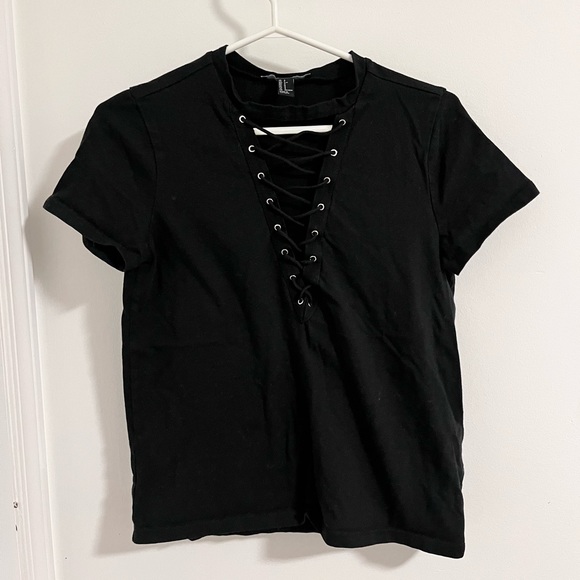 Criss-Cross Plunge Tee - Picture 1 of 3